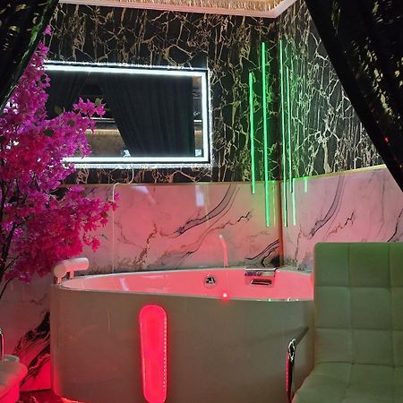 Zajazd Albatros Rzeszow Spa 외부 사진